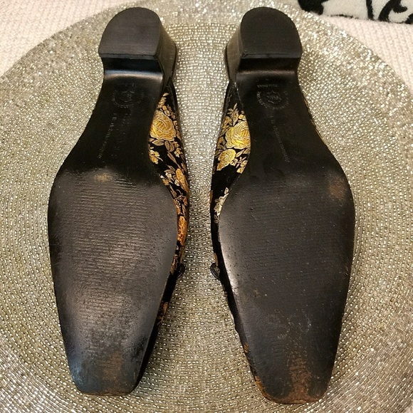 💥SALE 3 for $20💥 Japanese Floral Shoes - Picture 3 of 8